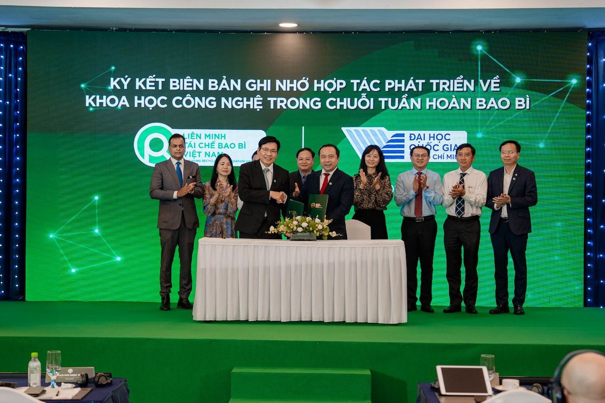 Pro Vietnam conference 3